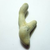Ópalo (variedad menilito)
Medidas pieza: 4,6x2,2x1,1 cm
(Autor: Sergio Pequeño)