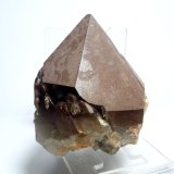 Cuarzo (variedad ahumado)
Medida: 6,3x4,5x4,5 cm
(Autor: Sergio Pequeño)