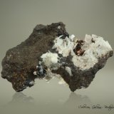 Fluorcalcioromeita
88 x 55 x 40 mm.
(Autor: Rafael Galiana)