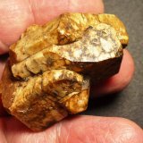 Ortoclasa
5 x 3 cm.
(Autor: javier ruiz martin)
