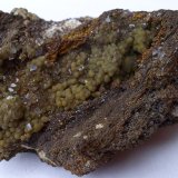 Arsendescloizita y calcita
6 x 4 cm
(Autor: Cristalino)