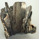 Ferberita, Siderita
5 x 5,5 x 5 cm
(Autor: Raúl S. Llorente)