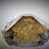 Vesuvianita
4,7 x 4,5 x 3,1 cm.
(Autor: Raúl S. Llorente)