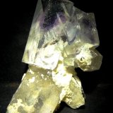 Fluorita y Cuarzo.
50x30 cristal 30x15x14 mm.
(Autor: Jesus Franquesa Baucells)
