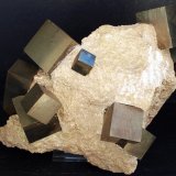 Pirita
16 x 11 cm
(Autor: Pedro Antonio)
