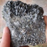 Ferroactinolita y magnetita
6 x 5 cm
(Autor: Cristalino)