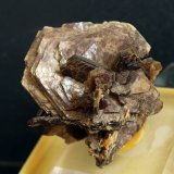 Biotita (grupo Mica)
5 x 4.5 cm
(Autor: Pedro Antonio)