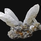 Cuarzo (variedad "lechoso"), Esfalerita, Calcopirita
7,8 x 6,9 cm.
(Autor: Xavier bordas)