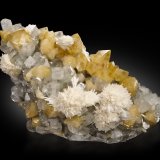 Powellita con Fluorapofilita-(K), Stilbita-Ca y Escolecita
41 x 19 x 25 cm
(Autor: Museo MIM)