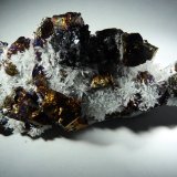Calcopirita y Cuarzo.
90x45 mm.
(Autor: Jesus Franquesa Baucells)