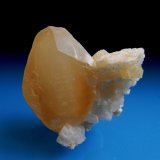Calcita con Dolomita
Pieza de 4x4.3cm cristal mayor 4x3cm
(Autor: DAni)