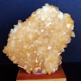 Calcita sobre Dolomita
9 x 7 cm
(Autor: Pedro Antonio)