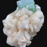 Fluorapophillita-K (Apofilita), Stilbita-Ca (Estilbita-Ca)
14,7 x 8,6 cm.
(Autor: Xavier bordas)