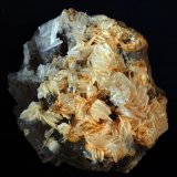 Fluorita, Barita
8.5 x 8 cm
(Autor: Pedro Antonio)