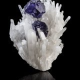 Fluorita con Cuarzo
21 x 15 x 10,5 cm
(Autor: Museo MIM)
