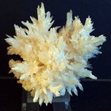Aragonito
8 x 6.5 cm
(Autor: Pedro Antonio)