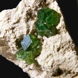 Andradita (variedad demantoide) (Grupo Granate)
5,4 x 4,1 cm.
(Autor: Xavier bordas)