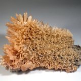 Aragonito
Medida: 11,8 x 8,3 x 3,6 cms
(Autor: Joan Martinez Bruguera)