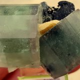 Fluorapatito
4,5cm-2,5cm
(Autor: ramon ro)