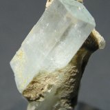Berilo
2,5 x 1,5 x 1 cm (cristal 1,6 x 0,7 cm)
(Autor: Frederic Varela)