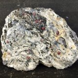Almandino, Cordierita
5.5 x 4.5 cm
(Autor: Pedro Antonio)