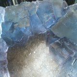 Fluorita, Cuarzo
Cristales hasta 5cm
(Autor: Raul Vancouver)