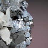 Arsenopirita con Calcita
Cristales de >1 cm.
(Autor: Antonio P. López)
