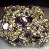 Esfalerita, Arsenopirita
13x11 cm
(Autor: geoalfon)