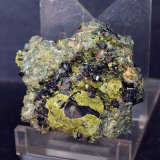 Granate
4.5 x 4 cm
(Autor: Pedro Antonio)