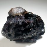 Cuarzo y Pirolusita
Medida: 7,4 x 5,8 x 3,4 cms
(Autor: Joan Martinez Bruguera)