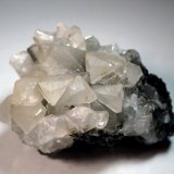 Calcita
Medida: 7,2 x 4,9 x 3,8 cms
(Autor: Joan Martinez Bruguera)