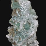 Fluorita, Cuarzo, Pirita
5,2 x 4,6 cm.
(Autor: Xavier bordas)