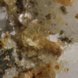 Synchysita-(Ce)
Cristal mayor 0.8 mm
(Autor: Jorgina-Agusti-Màrius)