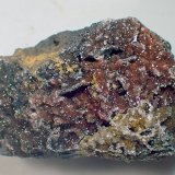 Cuarzo, Goethita y Hematites
Medida: 6,2 x 4,0 x 3,5 cms
(Autor: Joan Martinez Bruguera)