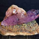 Cuarzo (variedad amatista)
5.5 x 3.5 cm
(Autor: Pedro Antonio)