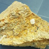 Fluorita, calcita
20 x 9 cm. Zona inferior de la pieza anterior
(Autor: Frederic Varela)