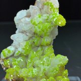 Piromorfita, Cuarzo
6,7 x 4,8 cm.
(Autor: Xavier bordas)