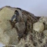 Leucita
8,5 x 5,5 x 3,5 cm
(Autor: Raúl S. Llorente)