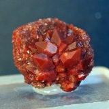 Cuarzo (variedad hematoideo, Jacinto de Compostela)
2 x 1.5 cm
(Autor: Pedro Antonio)