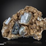 Fluorapatito con Stilbita-Ca y Chorlo
100 x 66 mm
(Autor: Manuel Mesa)