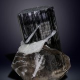 Elbaita y Cuarzo
58 x 46 mm
(Autor: Manuel Mesa)