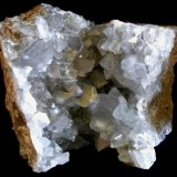 Celestina
Pieza: 17x16 cm. Cristales: 2,7x1,5 cm.
(Autor: DAni)