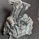 Estibina
13 ancho, 17 alto, 9 fondo. Peso de 1431 gramos
(Autor: ARS88)