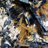 Rutilo en Hematites
Campo de visión 3 cm.
(Autor: Antonio P. López)