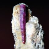 Corindon (variedad rubí)
Cristal de 3,40 cm.
(Autor: Antonio P. López)