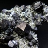 Magnetita
Cristal de 1 cm.
(Autor: Antonio P. López)