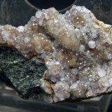 Analcima
6 x 3.5 cm
(Autor: Pedro Antonio)