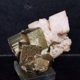 Pirita, Calcita
8 x 7.5 cm
(Autor: Pedro Antonio)