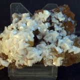 Fluorita y Dolomita
8 x 5 cm
(Autor: Pedro Antonio)