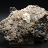 Clinoptilolita y Cuarzo (variedad calcedonia)
10 x 5.5 cm
(Autor: Pedro Antonio)